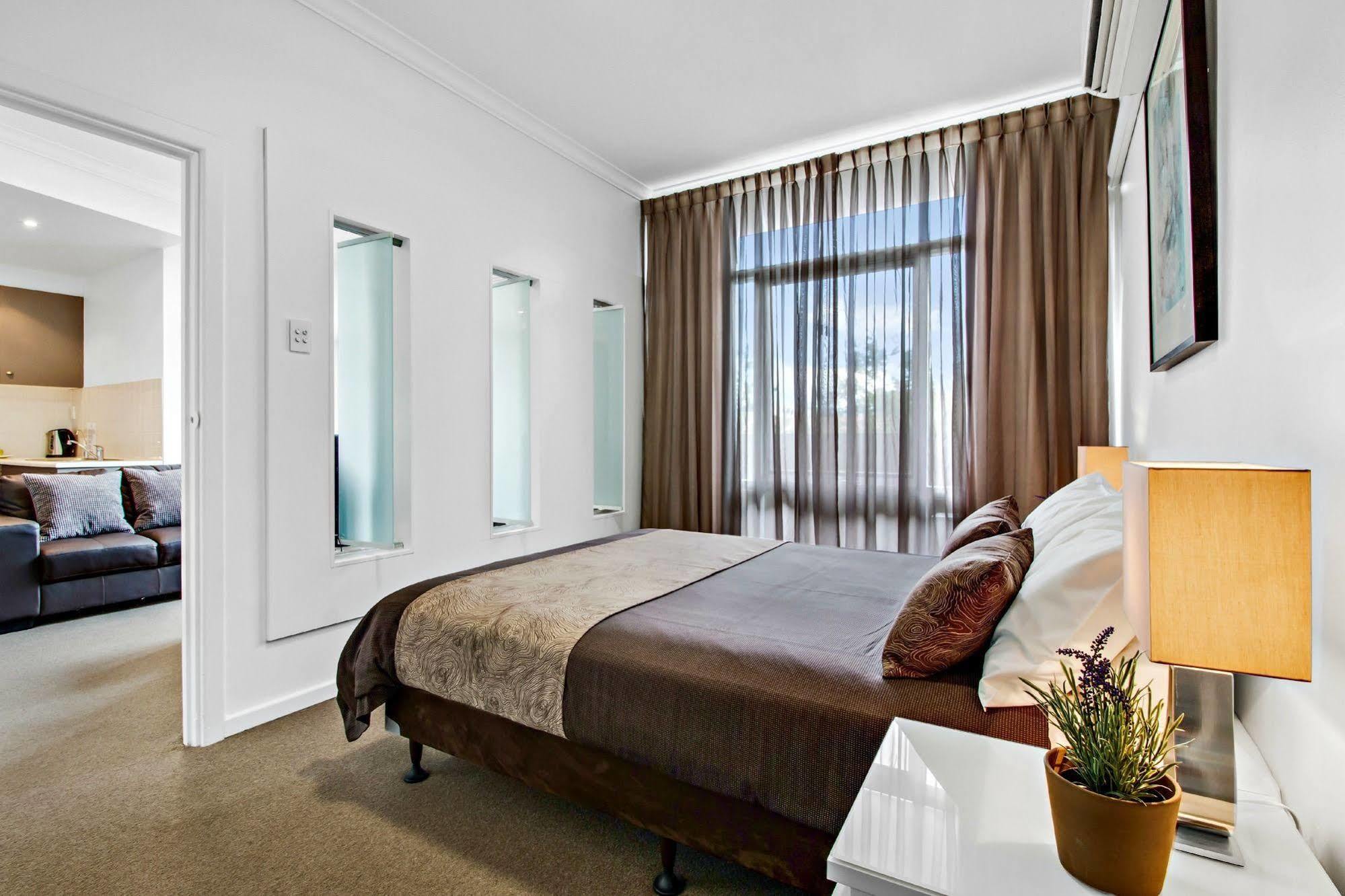 Adelaide Dress Circle Apartments - Ward Street エクステリア 写真